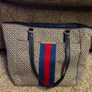 Tommy Hilfiger bag